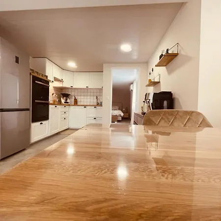 شقة Eden Du Belvedere Cevenol - En Cevennes Au Calme Absolu Et Vue Panoramique - Piscine - Jacuzzi - Only Adult - Classe 5 Etoiles