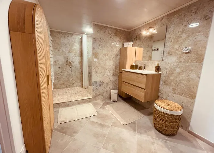 Eden Du Belvedere Cevenol - En Cevennes Au Calme Absolu Et Vue Panoramique - Piscine - Jacuzzi - Only Adult - Classe 5 Etoiles Apartment Melouze
